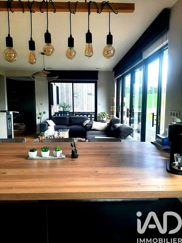 Maison - 168 m² - 7 pièces