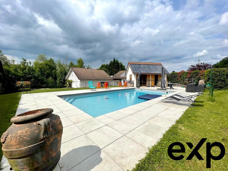 Maison - 133 m² - 6 pièces