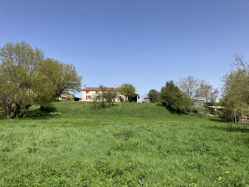 Maison - 198 m² - 8 pièces