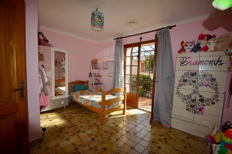 Villa - 250 m² - 6 pièces