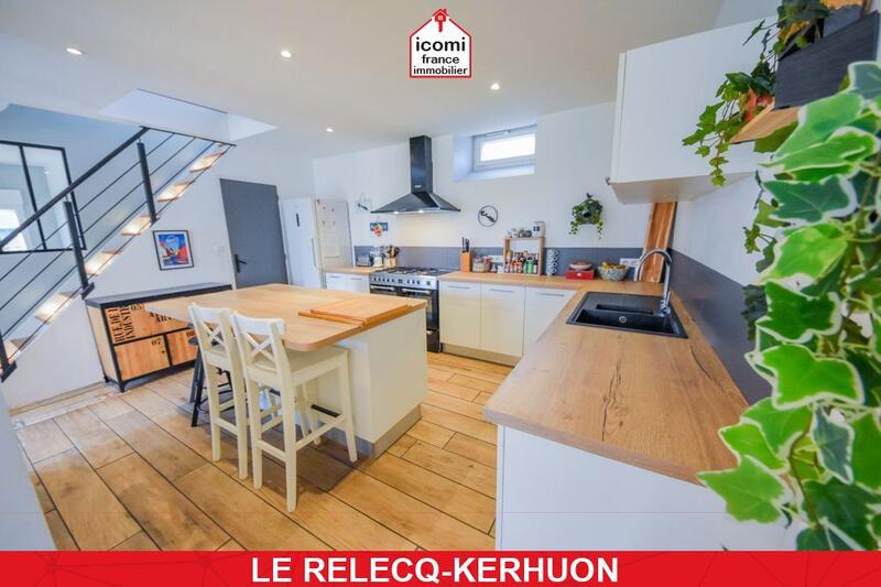 Maison - 200 m² - 8 pièces