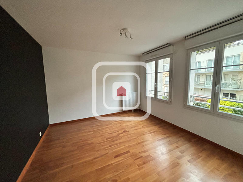 Maison - 201 m² - 7 pièces