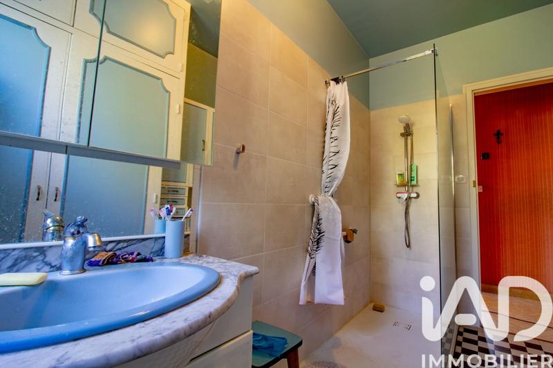 Maison - 142 m² - 8 pièces