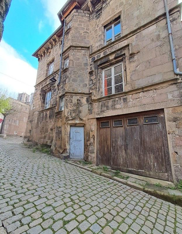 Maison ancienne - 179 m² - 8 pièces