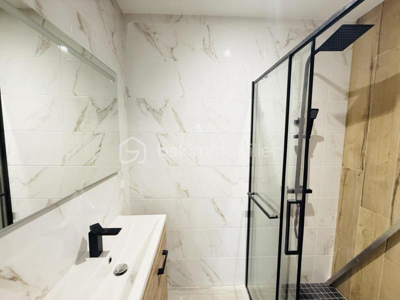 Maison - 149 m² - 7 pièces