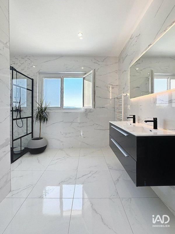 Maison - 140 m² - 4 pièces