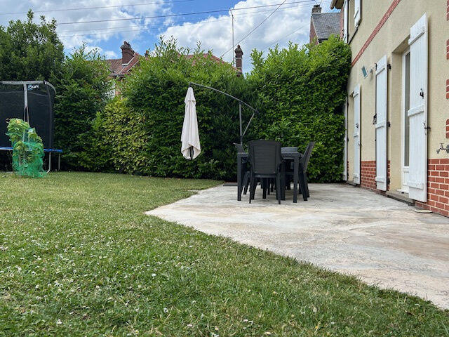 Maison - 122 m² - 7 pièces