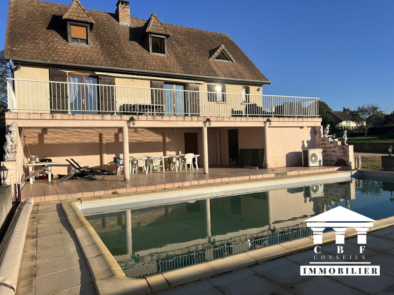 Maison - 183 m² - 7 pièces