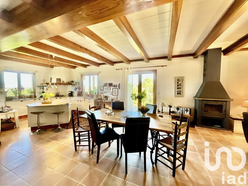 Maison - 217 m² - 4 pièces