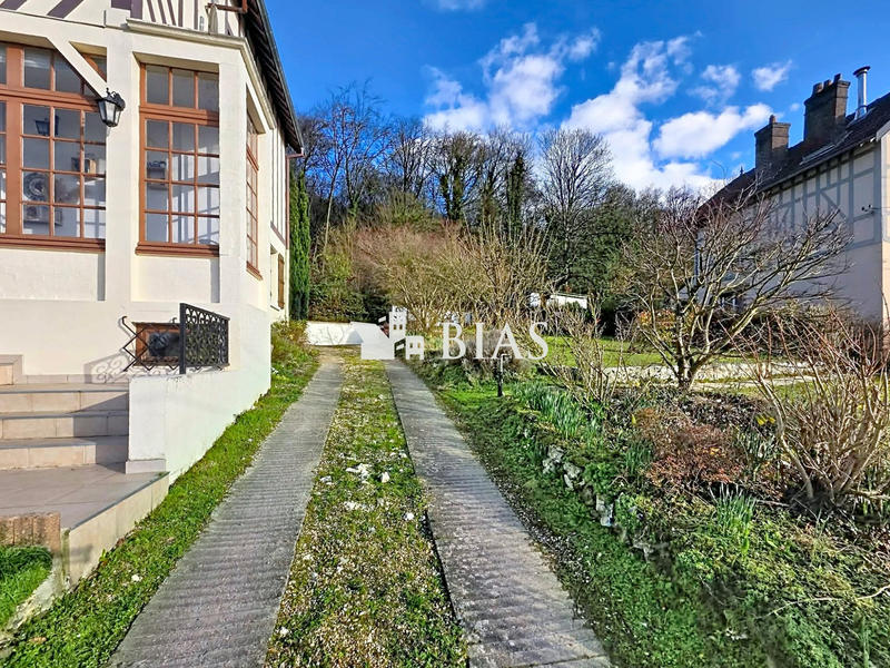 Maison - 132 m² - 7 pièces