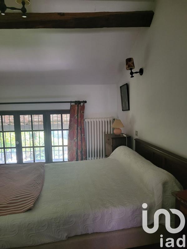 Maison - 250 m² - 8 pièces