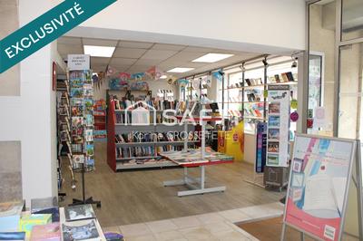 Local commercial - 840 m² - 3 pièces