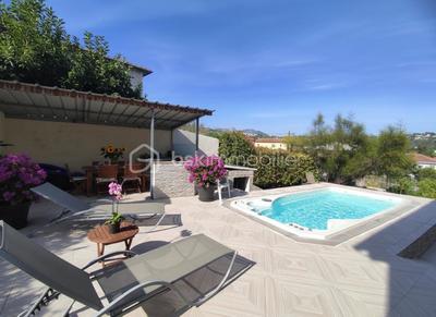Villa - 155 m² - 5 pièces