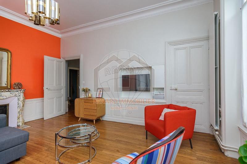 Appartement - 142 m² - 6 pièces