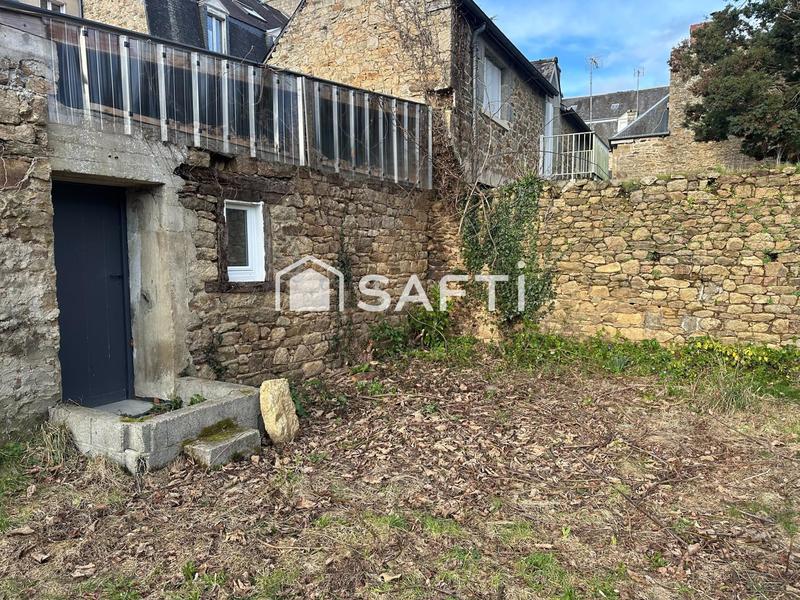 Maison - 317 m² - 9 pièces