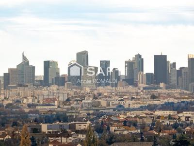 Maison - 122 m² - 4 pièces