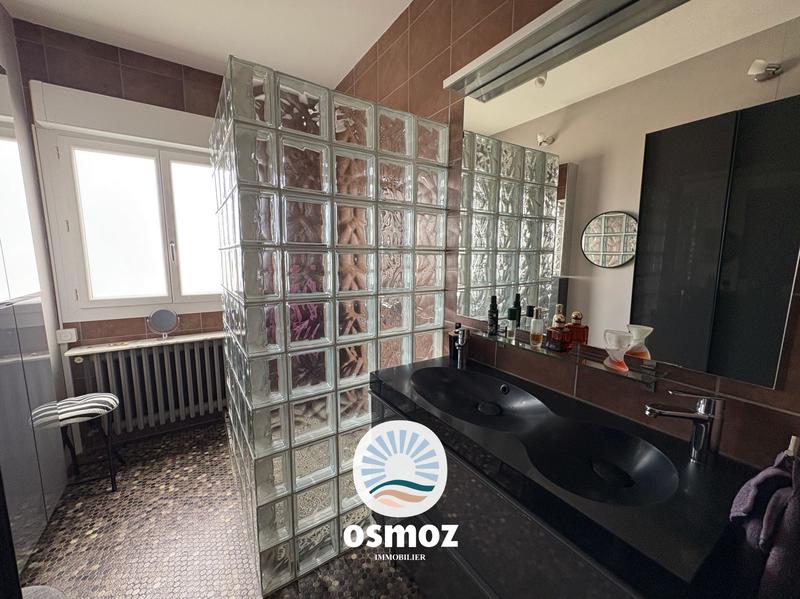 Maison - 166 m² - 6 pièces