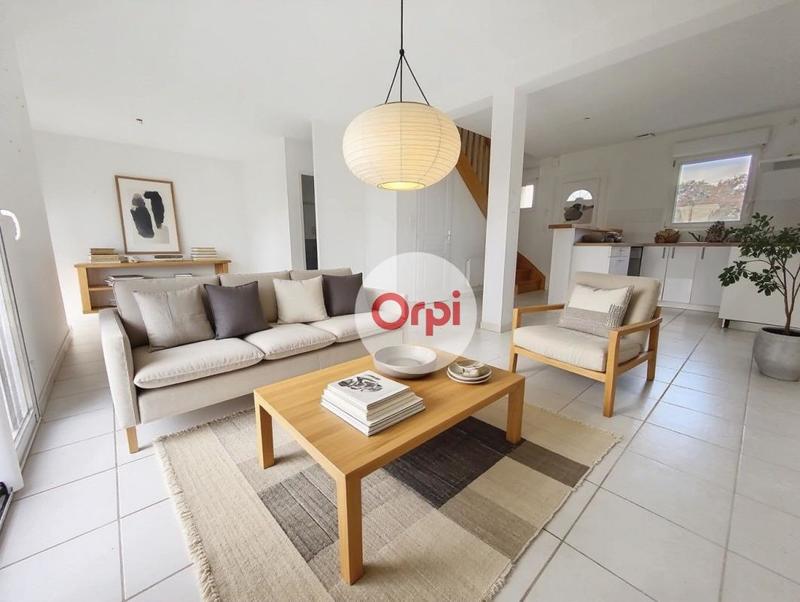 Maison - 85 m² - 5 pièces