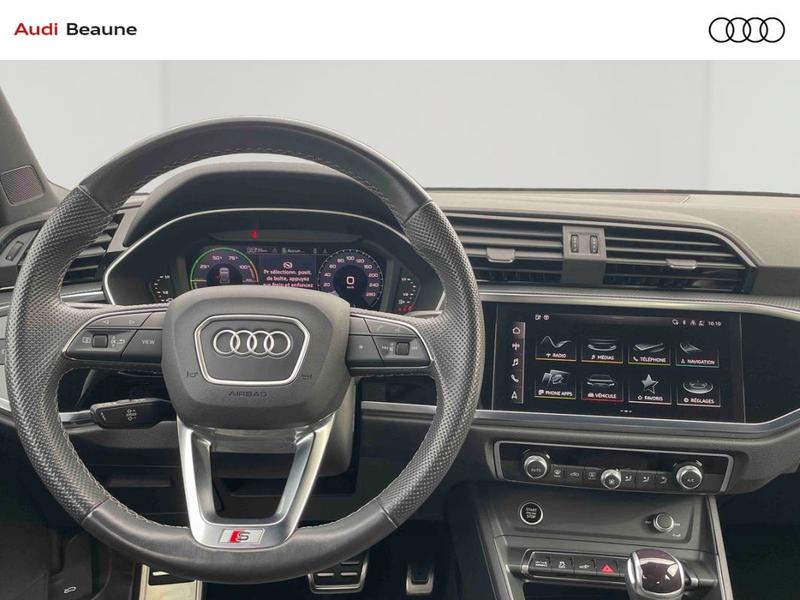 Audi Q3 45 TFSIe 245 ch s tronic 6 s line