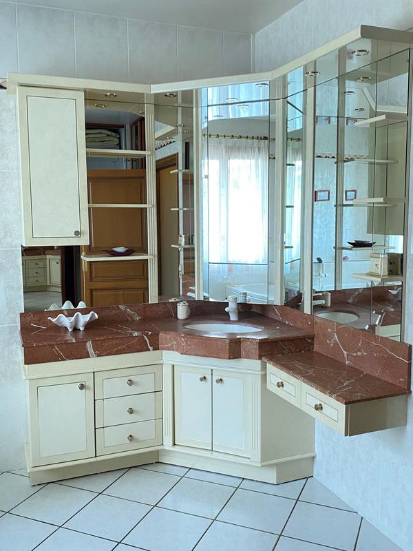 Maison - 209 m² - 6 pièces