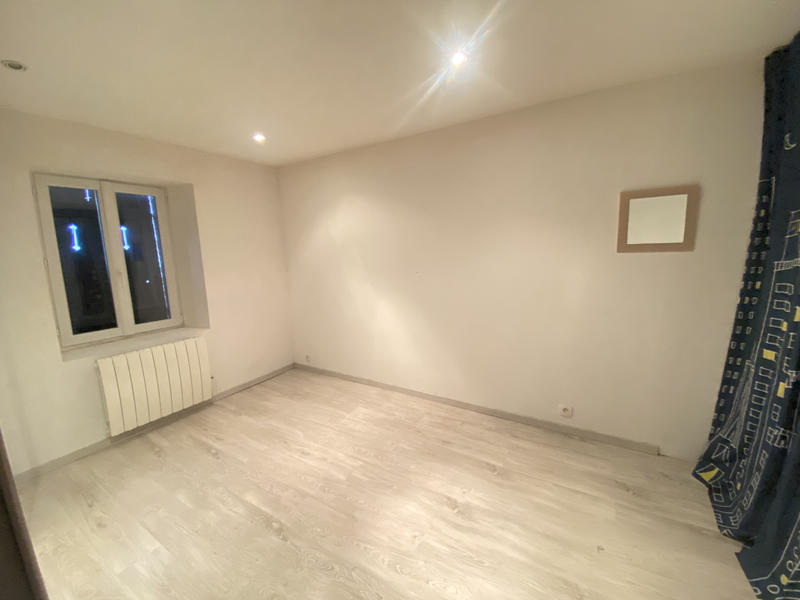 Propriété - 148 m² - 9 pièces