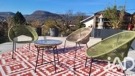 Maison - 292 m² - 10 pièces