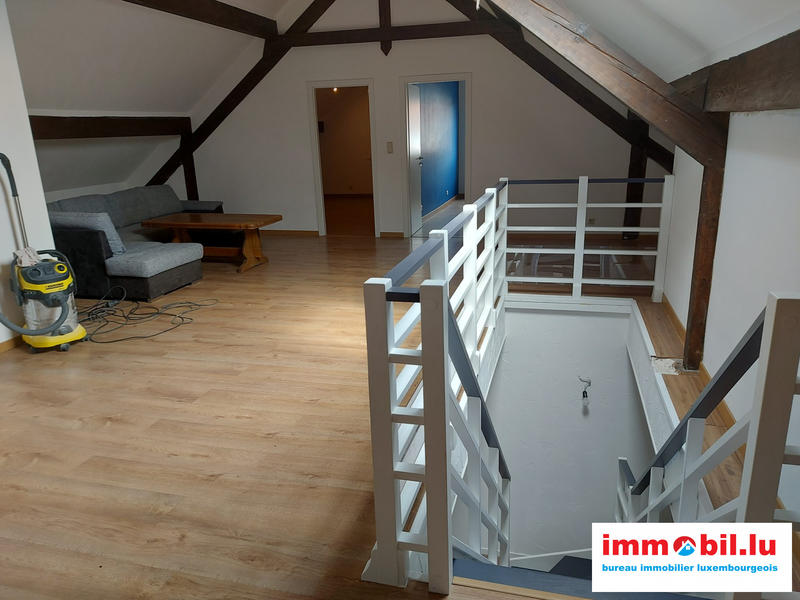 Maison - 255 m² - 7 pièces