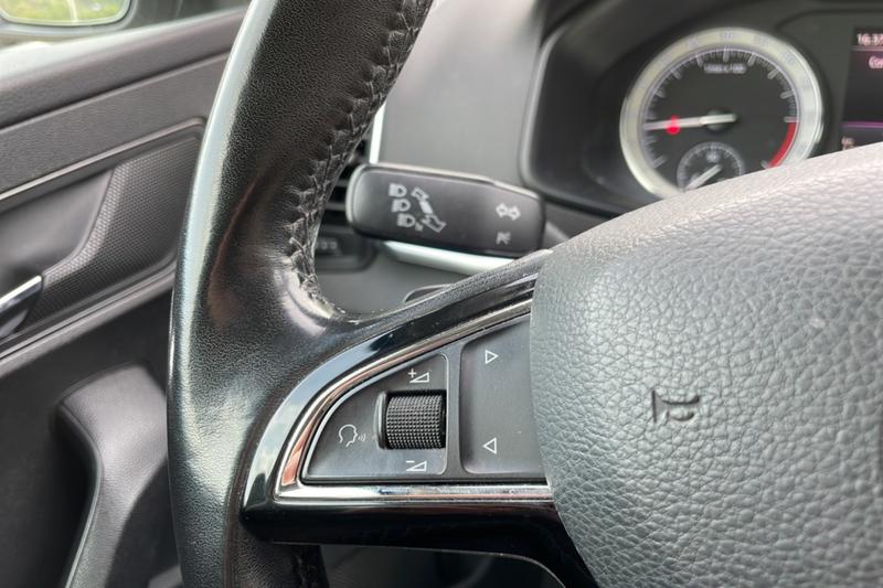 Skoda Karoq 2.0 Tdi 150 Dsg7 4x4 Busi