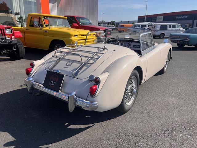 Mg Mga 1600 blanche 1960