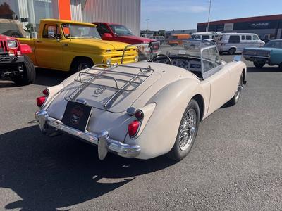 Mg Mga 1600 blanche 1960