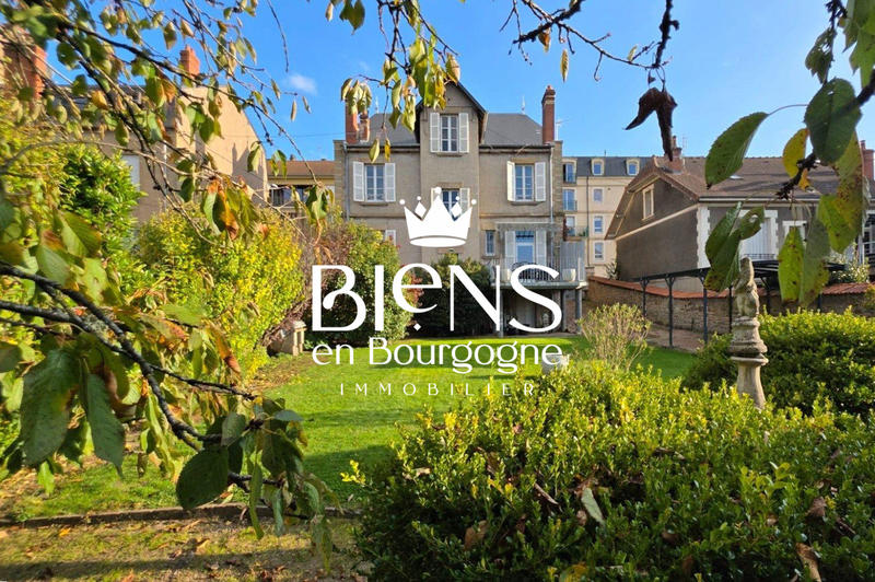 Maison ancienne - 200 m² - 9 pièces