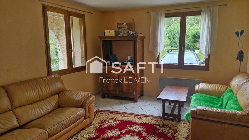 Maison - 250 m² - 7 pièces