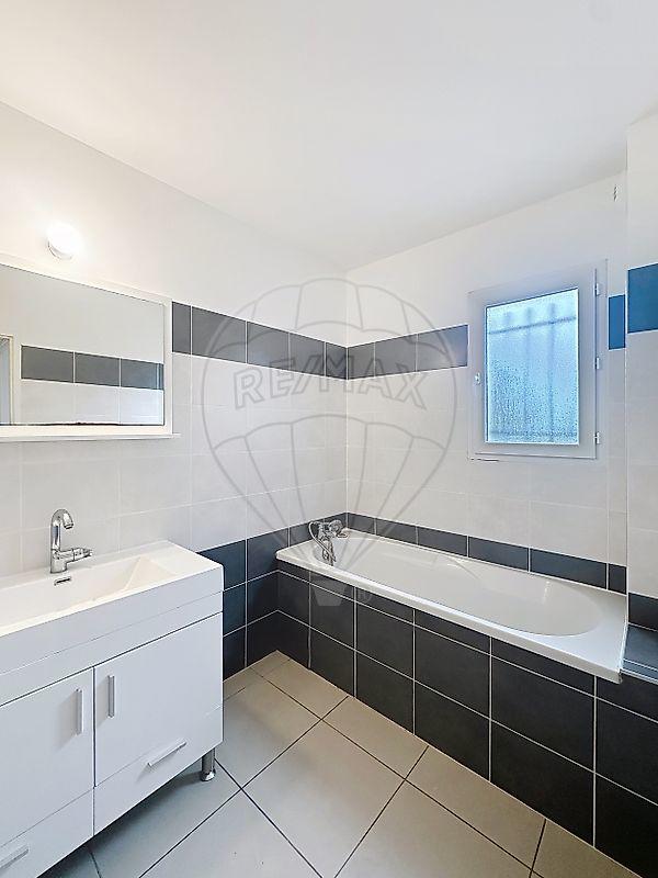 Villa - 97 m² - 4 pièces