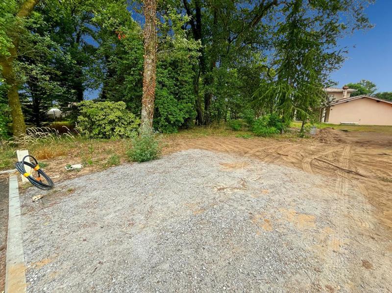 Terrain constructible - 649 m²