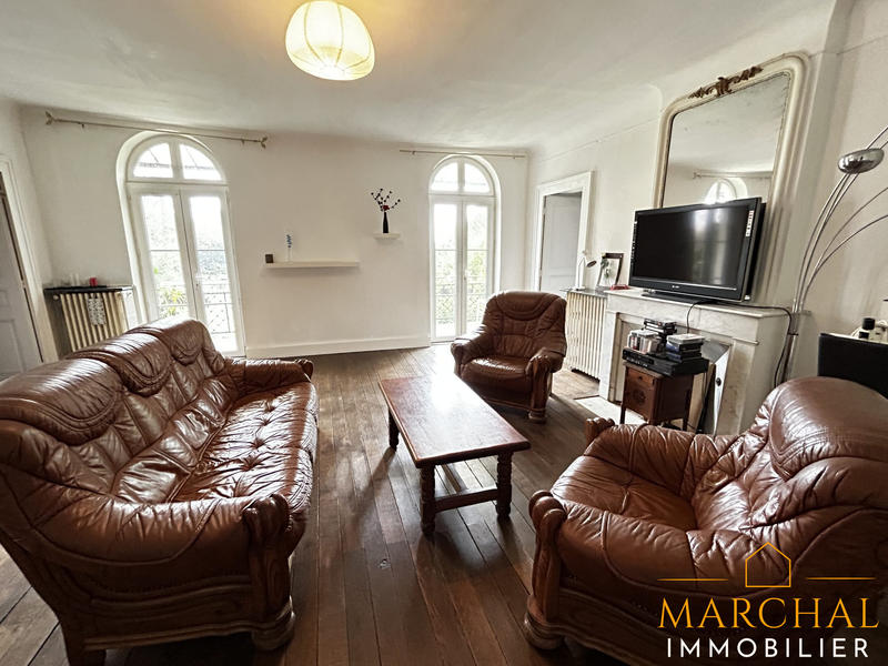 Maison ancienne - 315 m² - 8 pièces