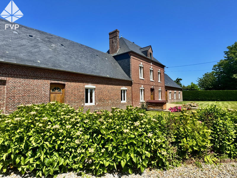 Propriété - 166 m² - 6 pièces