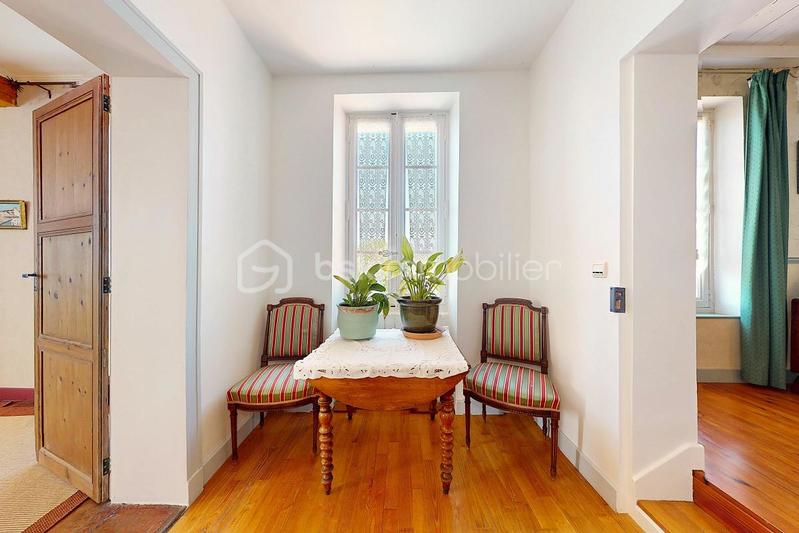 Demeure - 295 m² - 7 pièces