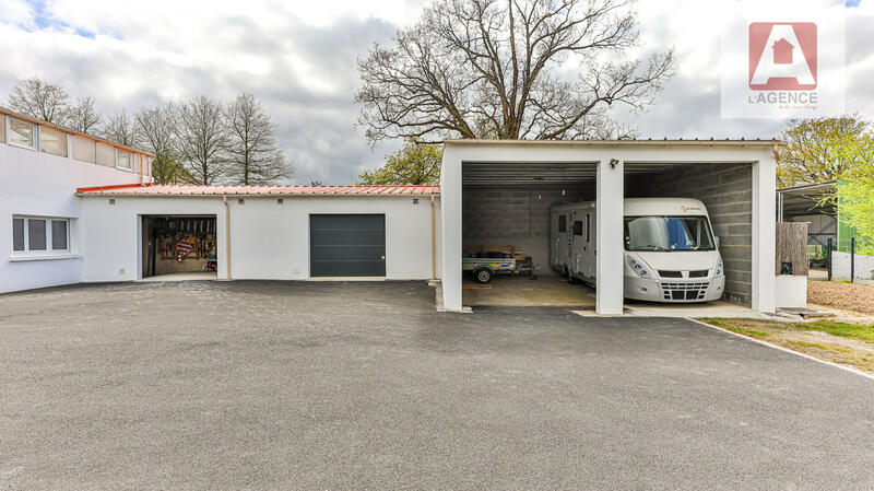 Maison - 182 m² - 5 pièces