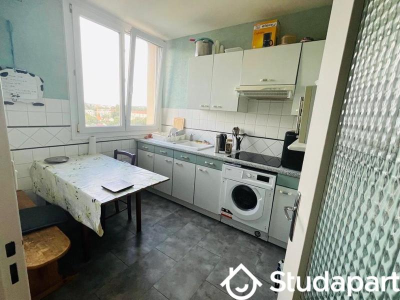 Chambre - 11 m² - 1 pièce