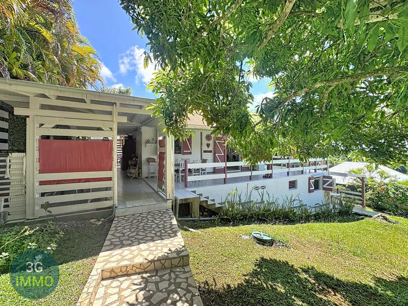 Maison - 92 m² - 4 pièces