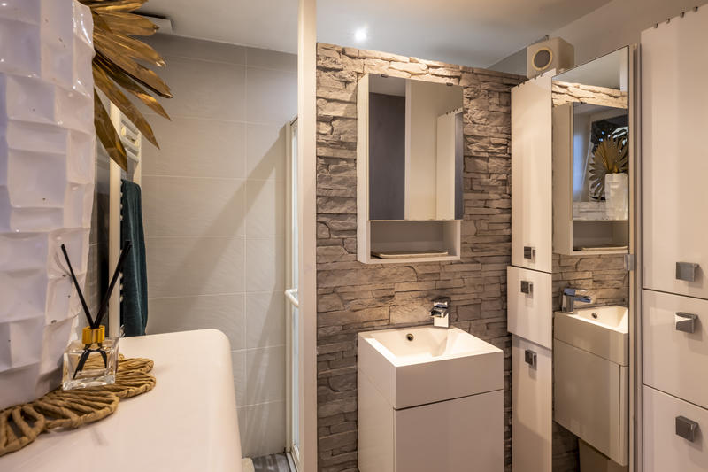 Maison - 300 m² - 10 pièces