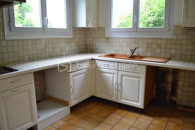 Maison - 95 m² - 5 pièces