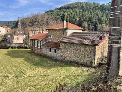 Maison - 85 m² - 4 pièces