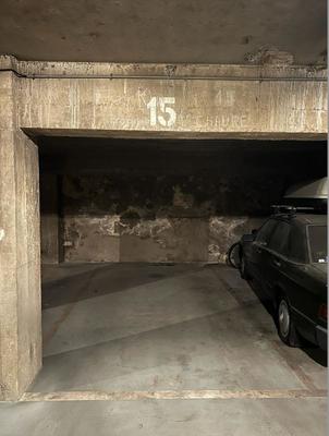 Parking - 13 m²