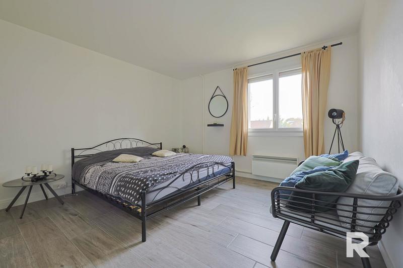 Appartement - 104 m² - 5 pièces