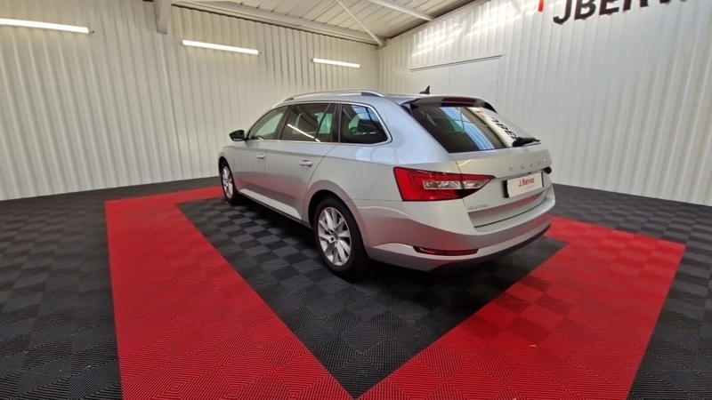 Skoda Superb Combi 2.0 Tdi Scr 150 Dsg7 Business