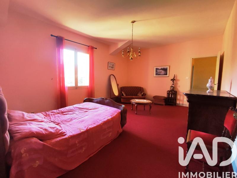 Maison de ville - 285 m² - 9 pièces