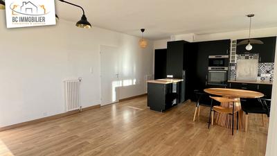 Appartement - 89 m² - 4 pièces