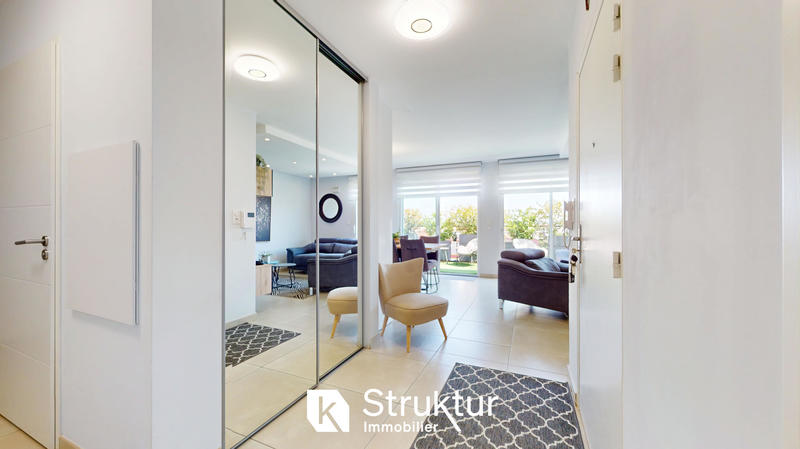 Appartement - 110 m² - 5 pièces