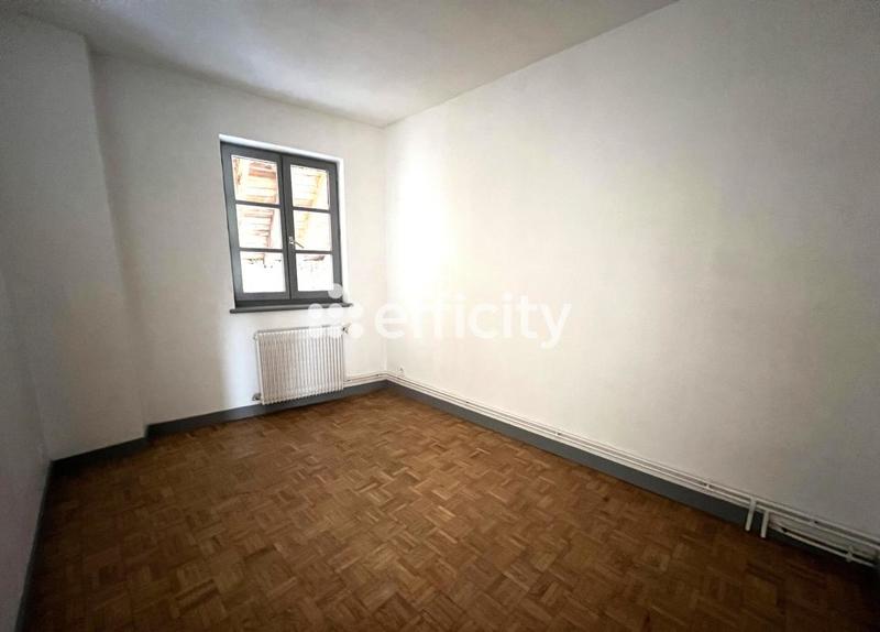 Maison - 80 m² - 5 pièces